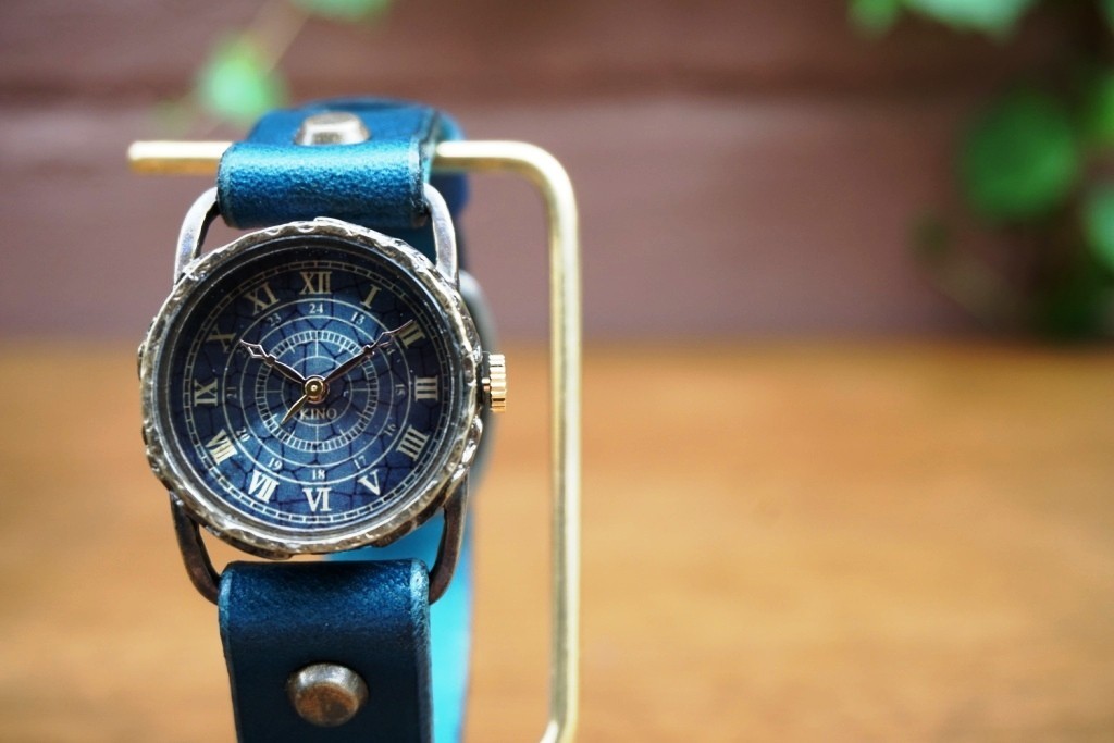 クラック ワールド ローマ ｓサイズ 真鍮 ブルー 手作り腕時計 Iichi ハンドメイド クラフト作品 手仕事品の通販