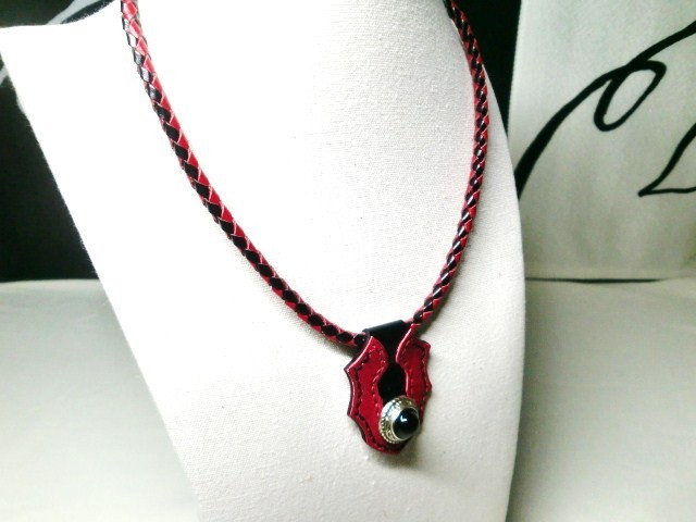 クリスタルコンチョレザートップ ショートネックレス メンズ 001 Iichi ハンドメイド クラフト作品 手仕事品の通販