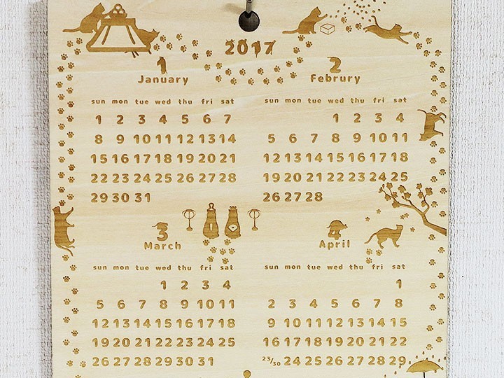 猫ちゃんと肉球あしあと 17年カレンダー Iichi ハンドメイド クラフト作品 手仕事品の通販