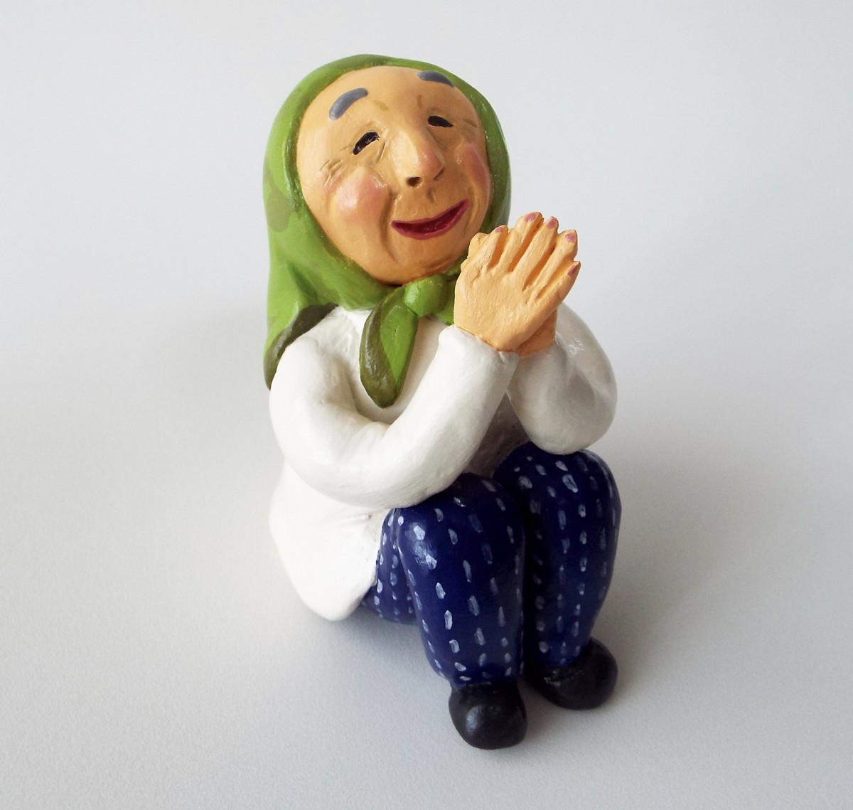 小さいおばあちゃん 緑のほっかむり Iichi ハンドメイド クラフト作品 手仕事品の通販