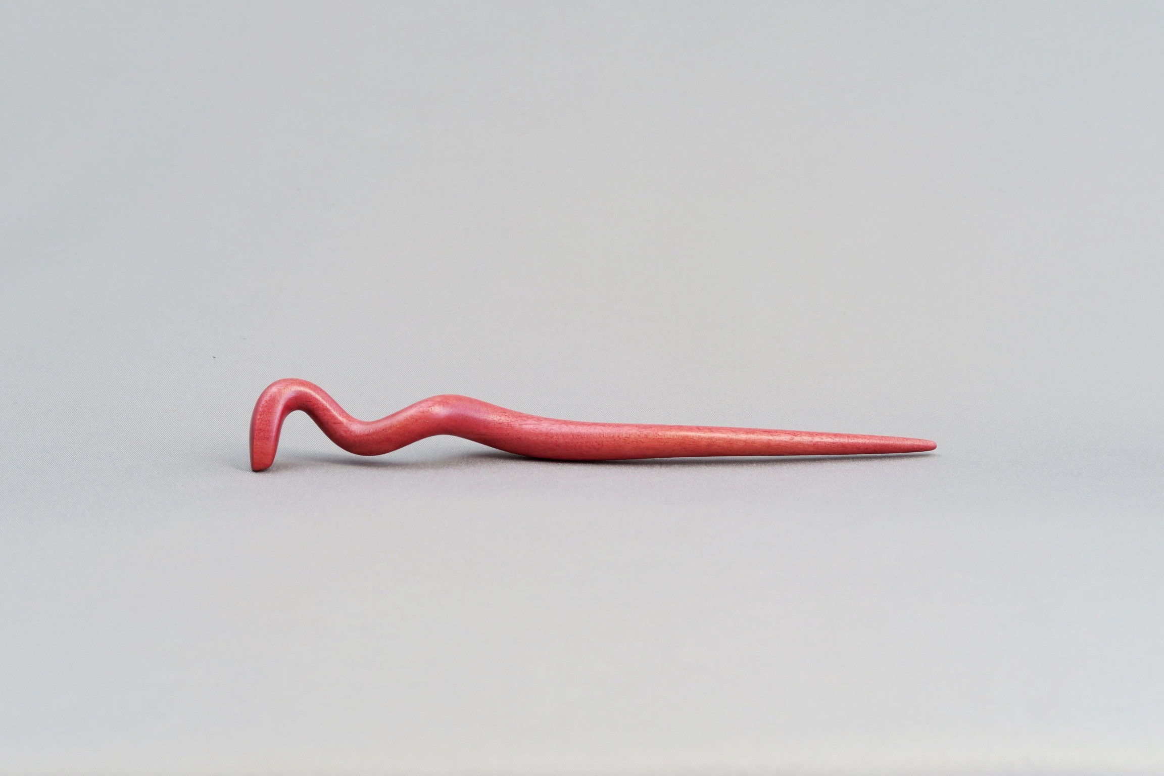 木製 蛇のかんざし ｍサイズ Pi ピンクアイボリー Iichi ハンドメイド クラフト作品 手仕事品の通販