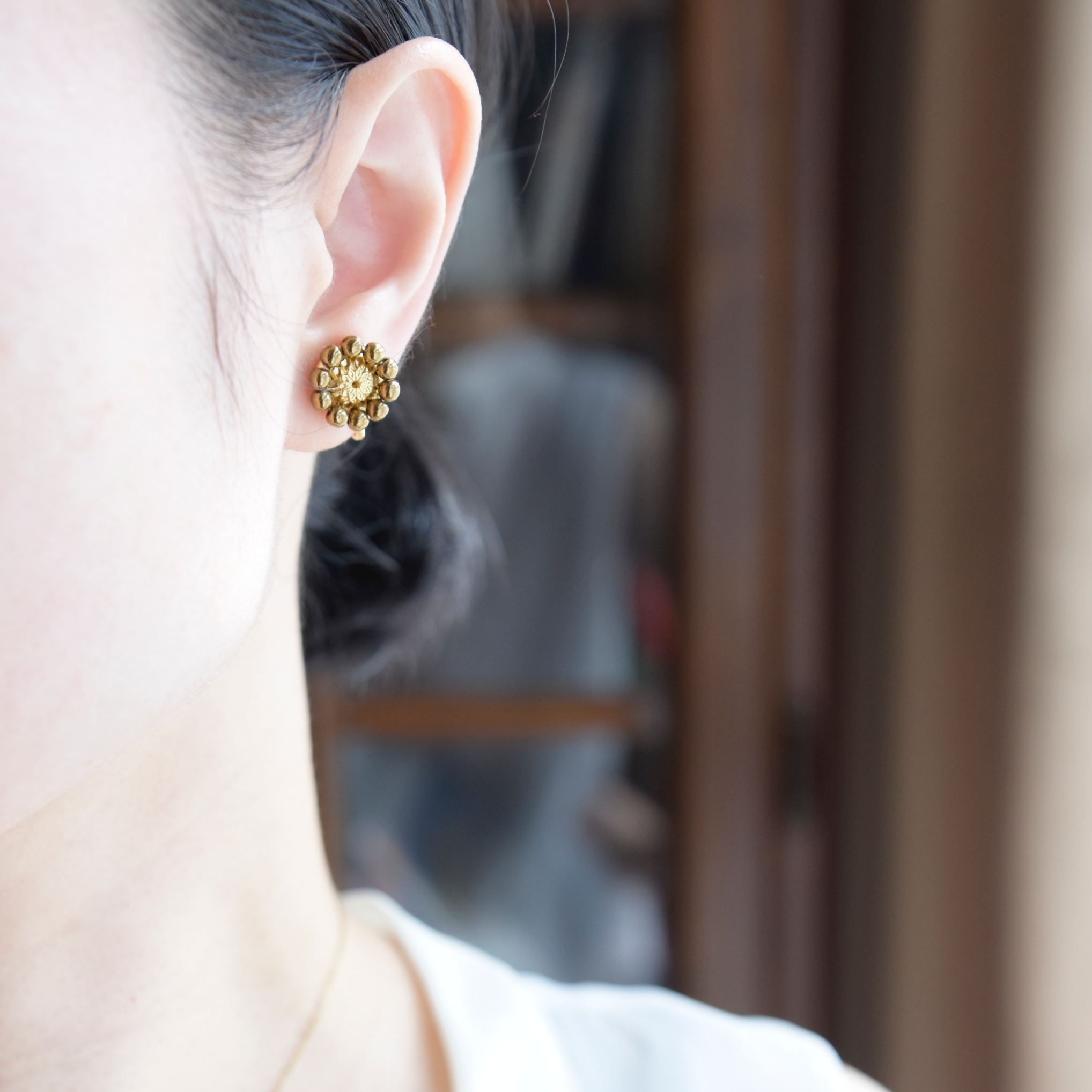 ピアス・イヤリング】アンティークレトロなお花 【美品 アンティーク】花型 イヤリング