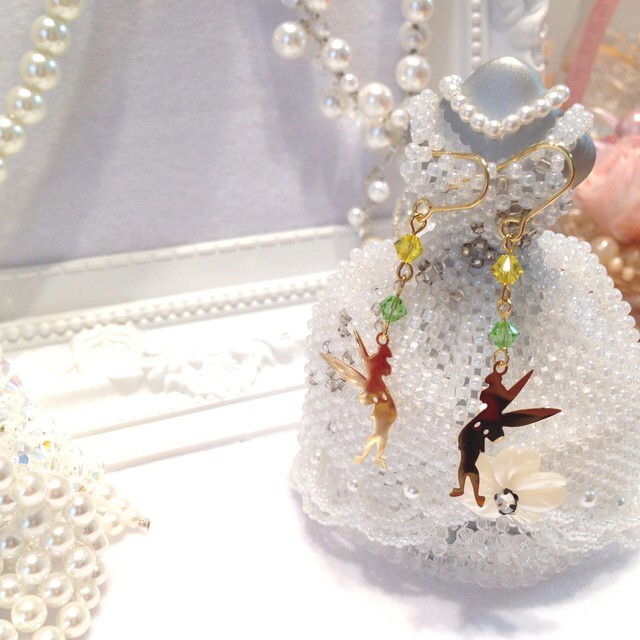 妖精 ティンカーベルのシルエットピアス Iichi ハンドメイド クラフト作品 手仕事品の通販 妖精 ティンカーベルのシルエットピアス Iichi ハンドメイド クラフト作品 手仕事品の通販