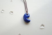 ラピスラズリ勾玉ネックレス | iichi 日々の暮らしを心地よく