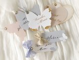 染め花とコットンパールのミニフープピアス(ブラック＆アンティークホワイト）