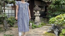着物リメイク　浴衣地ロングワンピース（ブルー） 着物リメイク】浴衣地のワンピース/綿 | iichi 日々の暮らしを