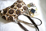 JAMIN PUECH ビーズ装飾 ブラックミニバッグ JAMIN PUECH】ジャマンピュエッシュ 刺繍とビーズ装飾のハンドバッグ