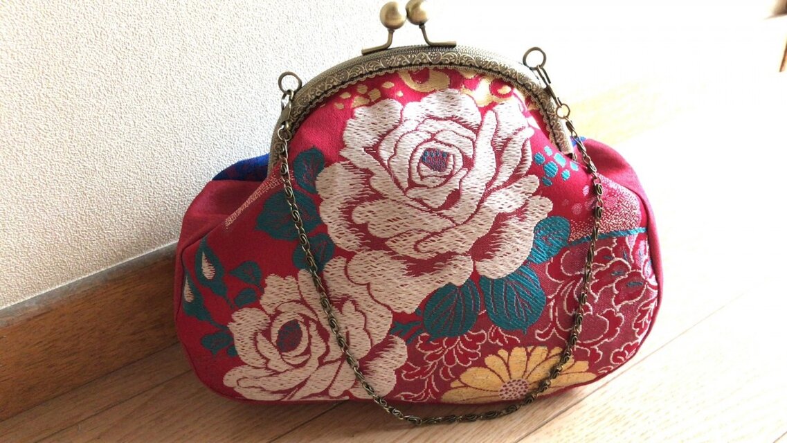 がまぐちチェーンバッグ・　帯地 薔薇とレースで