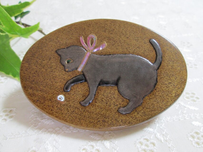 蒔絵手鏡　銀色の猫とカタツムリ