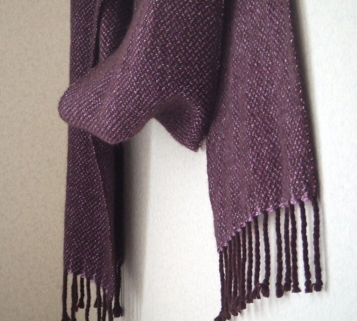 「Cさまご依頼品」手織りカシミアマフラー・・アメジストの紫