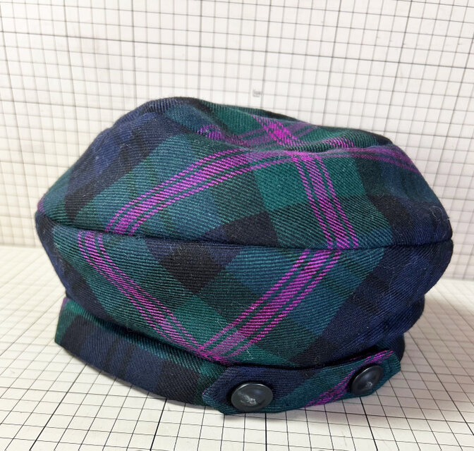 本格スコットランドのタータンチェック生地で作ったベレー帽(ModernBaird）