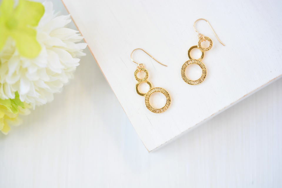 14kgfサークルピアス