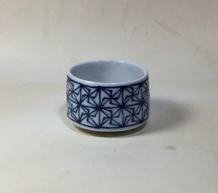 Z039 磁器染付酒杯(猪口、ぐい飲み)