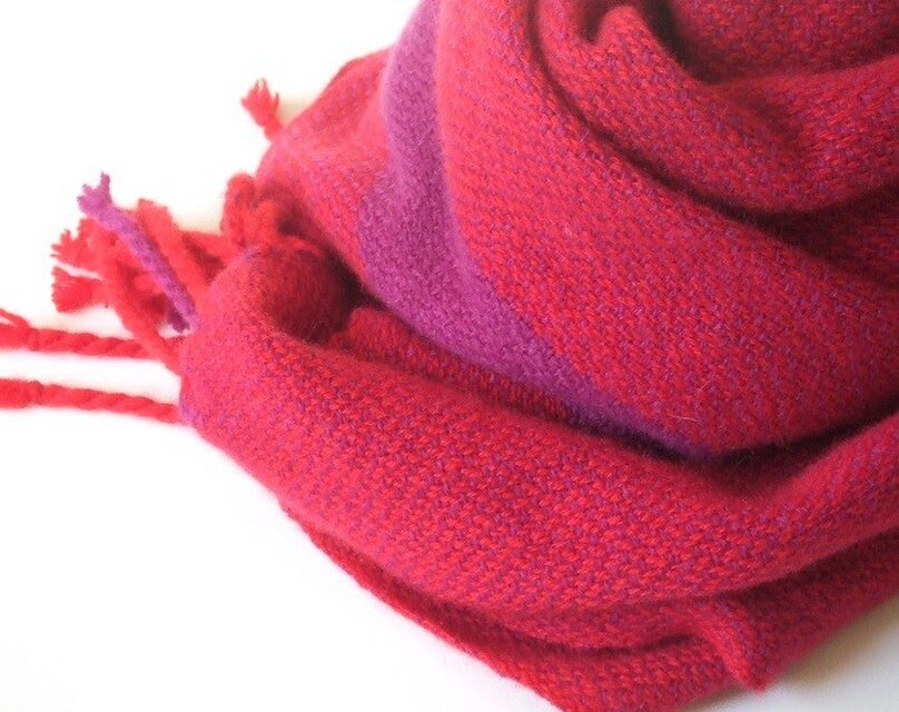 手織りカシミアマフラー・・ワンストライプ・赤紫
