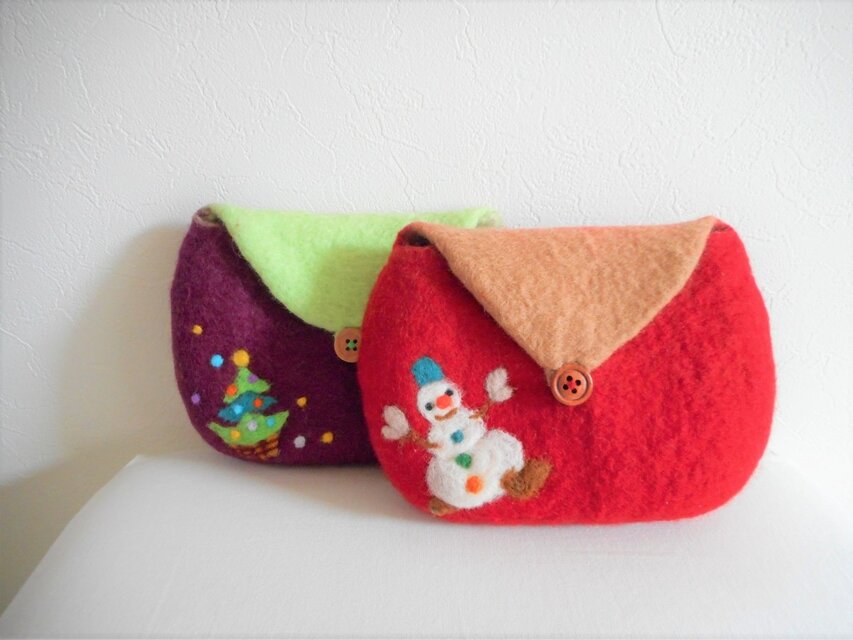 雪だるまのポーチ