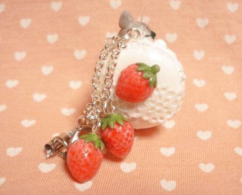 にゃんこのしっぽ○苺マカロンストラップ○ノルウェージャン○猫