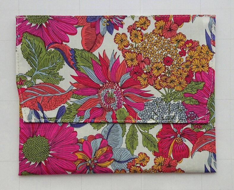 通帳・お薬手帳入れ リバティプリント(AngelicaGalra A)