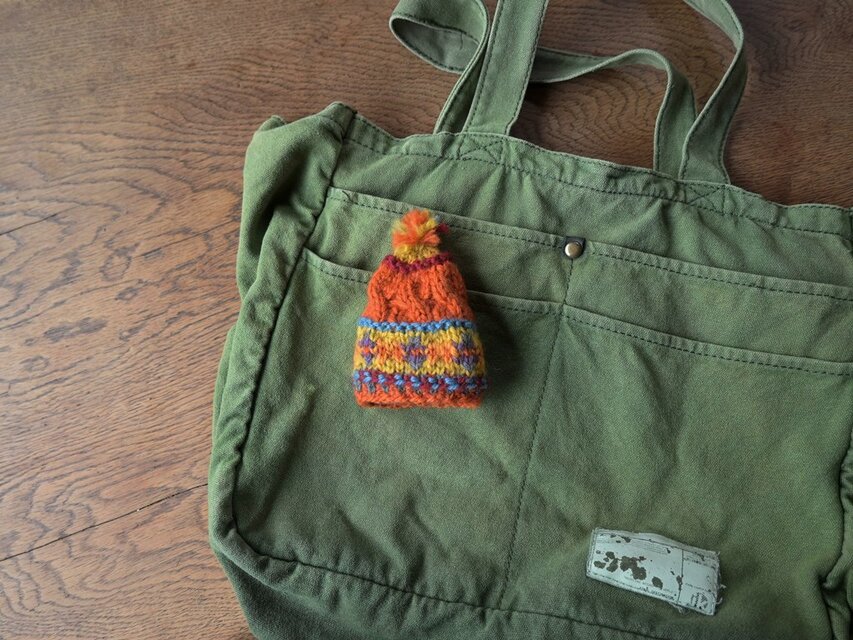 【ニットブローチ】帽子型　item6