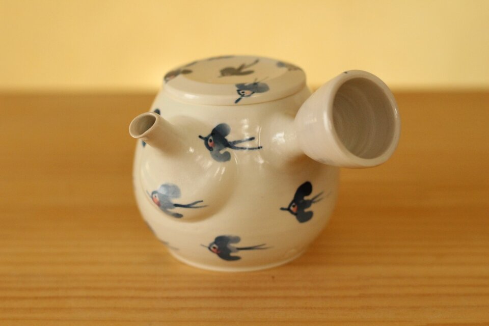 幸せの青い鳥の急須。