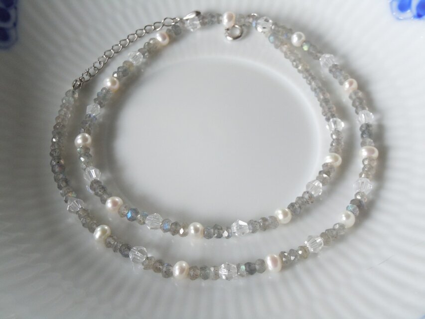 ラブラドライトとパールのネックレス