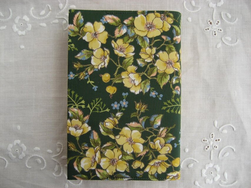 リバティプリント 文庫用