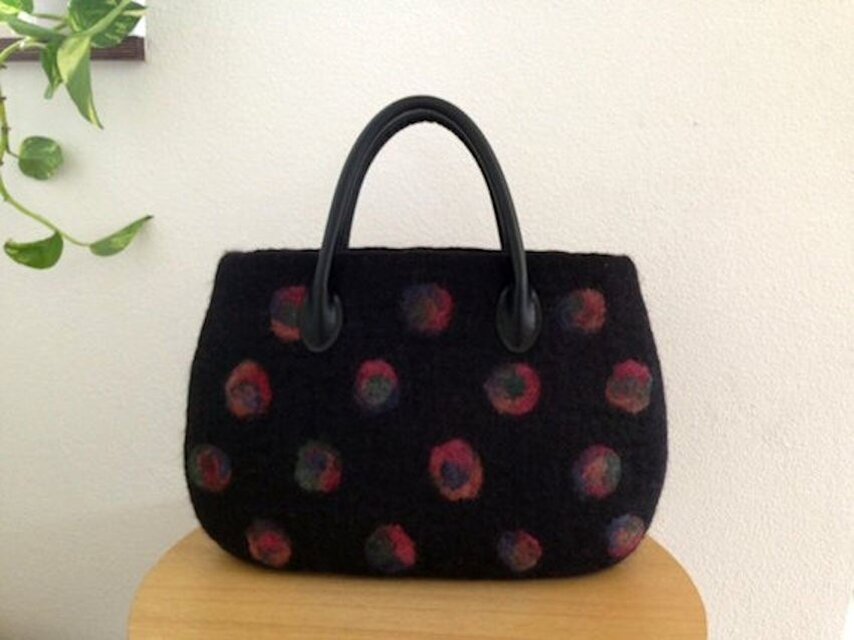 羊毛フェルトバッグ