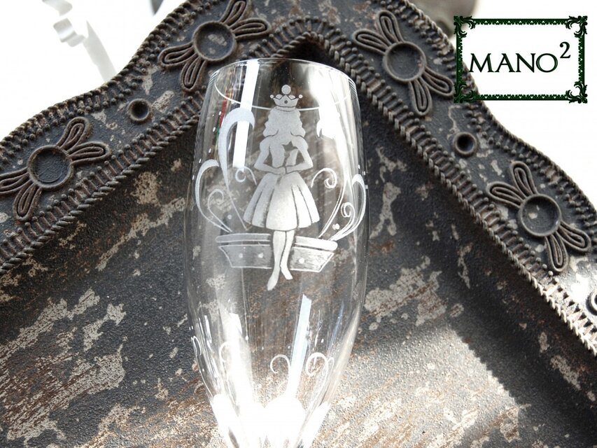 クイーンアリスのシャンパングラス