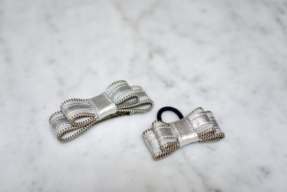 リボンバレッタ　メタリックカラー