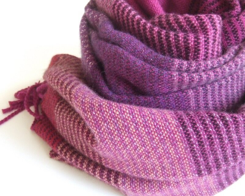 手織りカシミアストール・・ブラックベリー