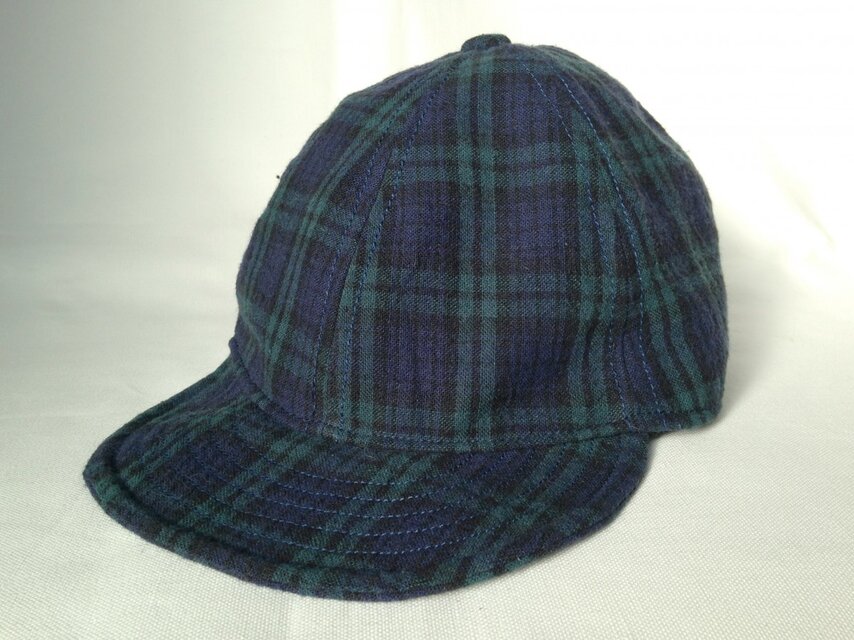 ブラックウォッチのキャップ