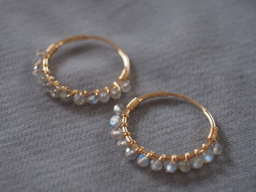 14kgf 小粒ラブラドライトシンプルフープピアス　k14gf宝石質ハンドメイドシラーグレー