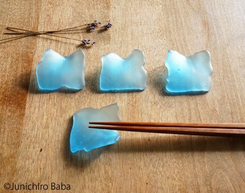 【４個セット】● 艶消しガラスの箸置き -「青いガラス 」● ブルー