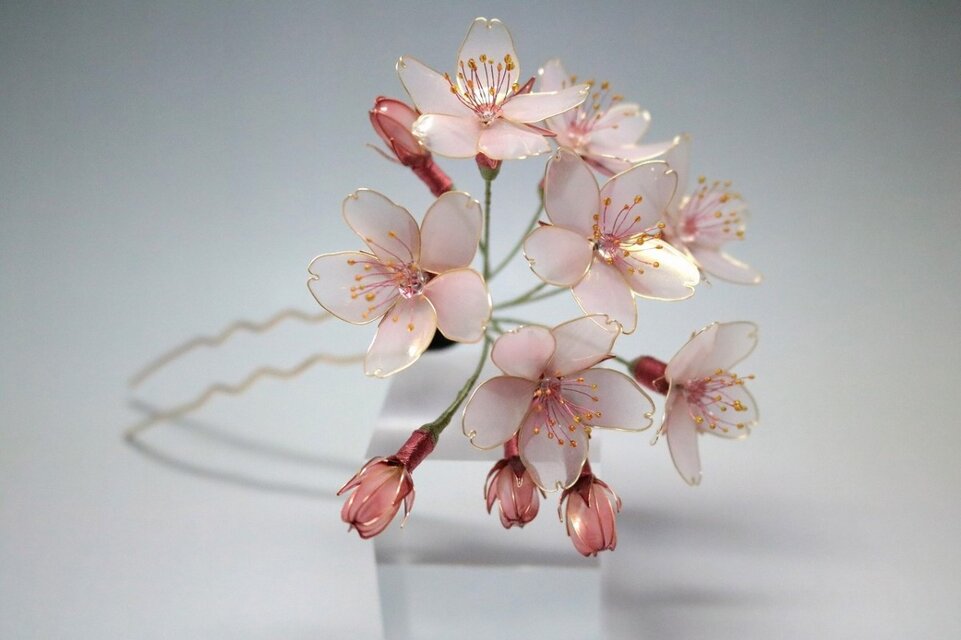 桜の簪(かんざし) -光降る朝- | iichi 日々の暮らしを心地よくする 