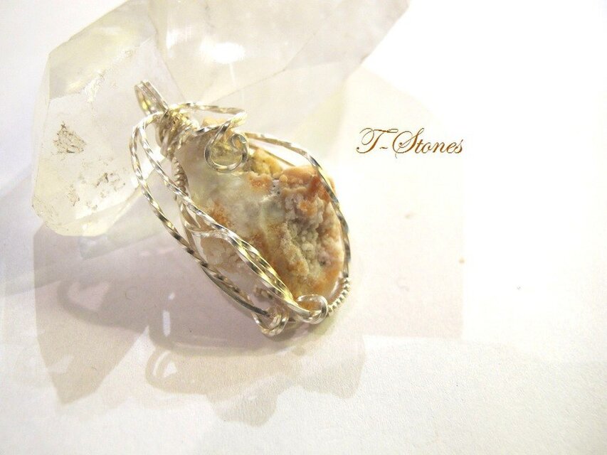 セドナアゼツライト　＜喜び、興奮、高次の意識への目覚め＞