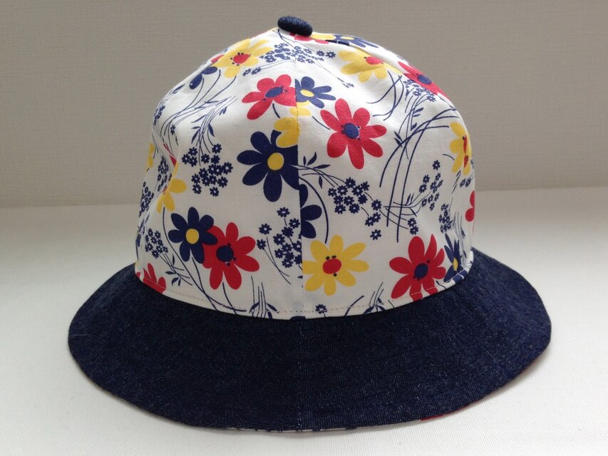 花柄キャンプハット