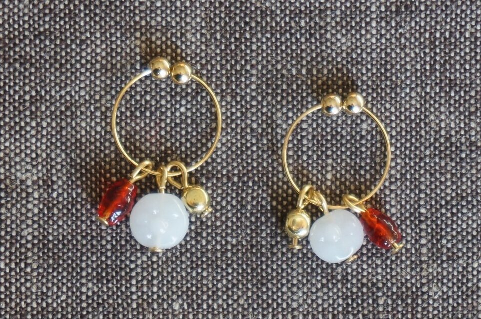 ＊white＆red＊クリップイヤリング＊