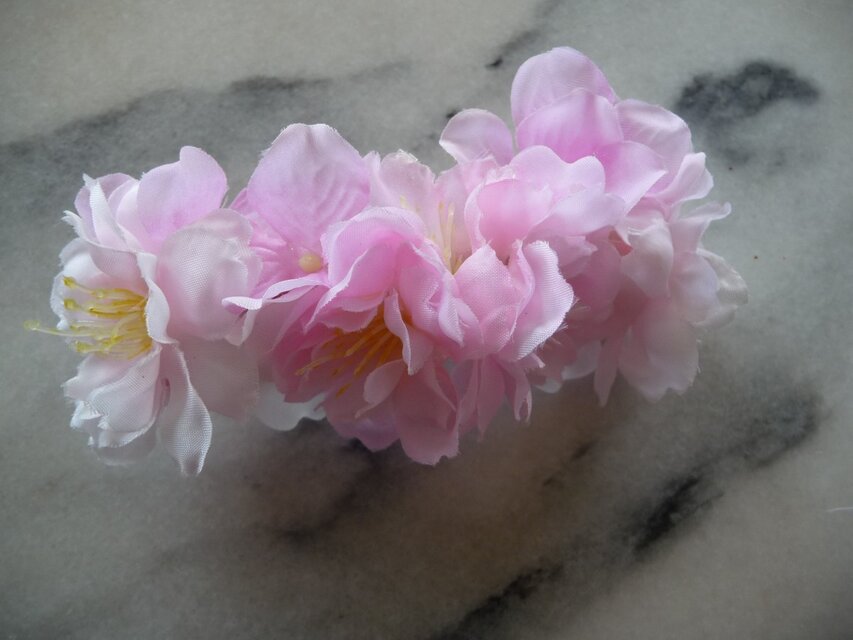 桜のバレッタ　送料無料