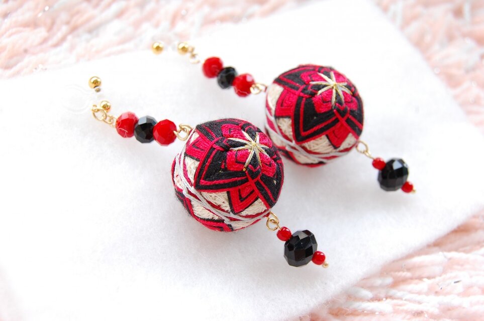 【trump】ノンホールピアス★カラフル手毬