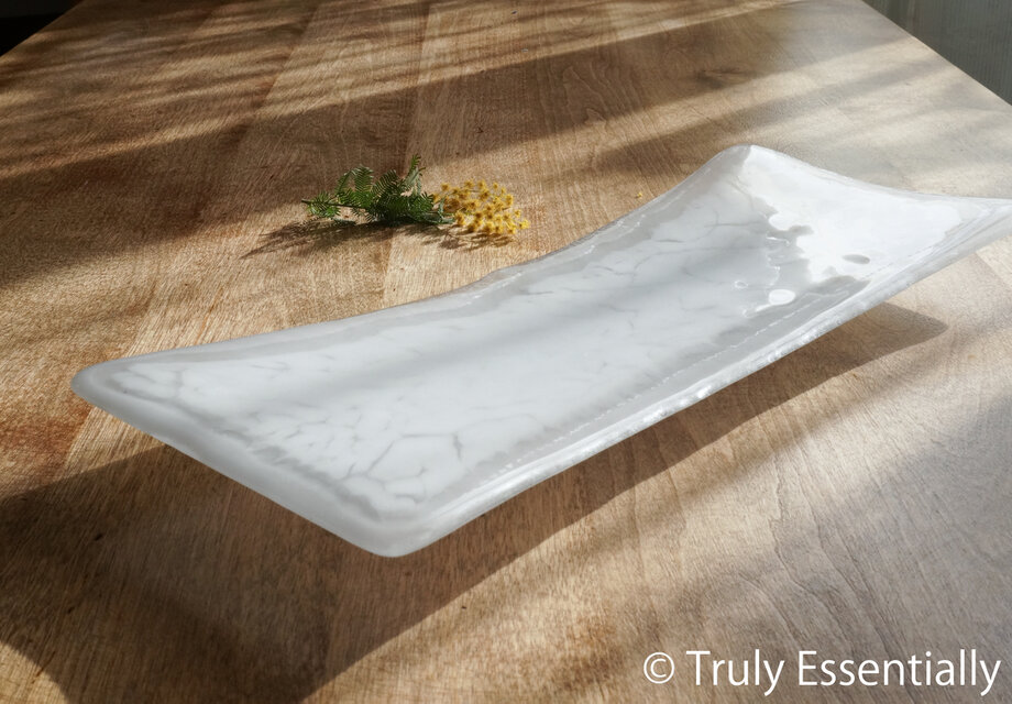 【1点限定制作】● 白色ガラスの器 -「 KAZEの肌 」● 37×15(cm)