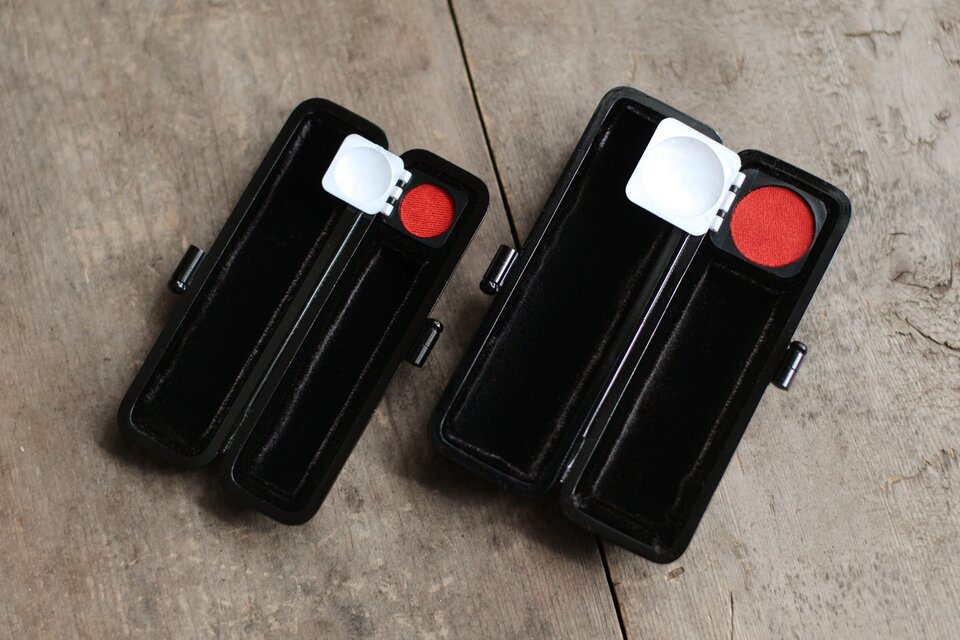 藍染革[migaki] 13.5mm径 印鑑ケース | iichi 日々の暮らしを心地よく