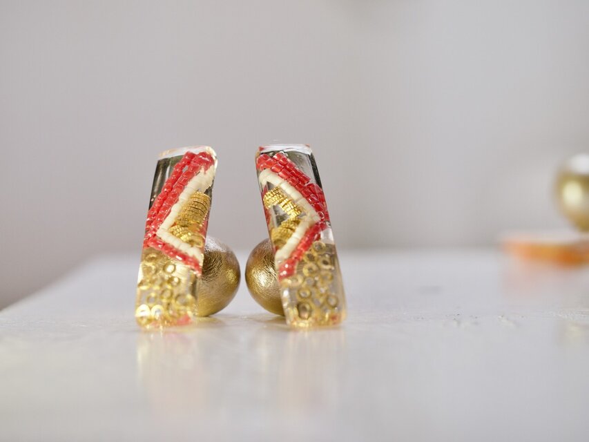 レクタングルクリアピアス**mosaic strawberry**