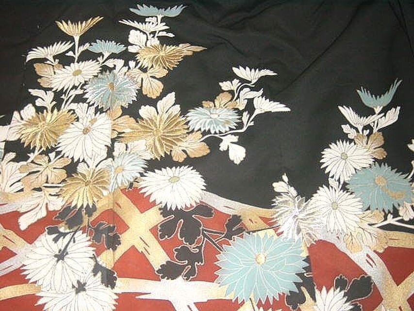 留袖リメイク♪沢山の菊が豪華な留袖チュニックワンピース♪脇裾変形
