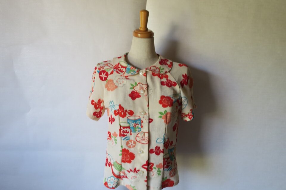 懐かしいブラウス