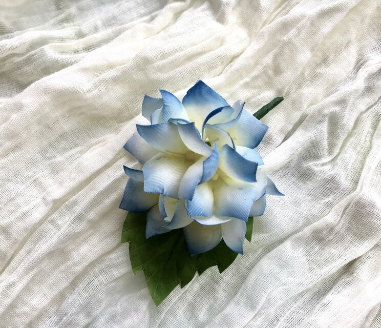 紫陽花のコサージュ