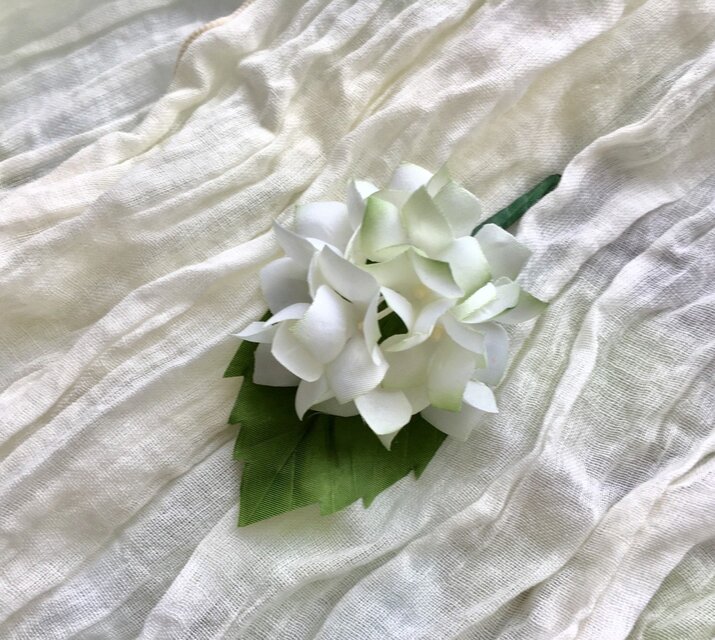 紫陽花のコサージュ