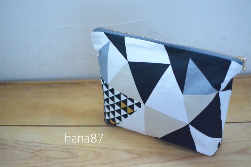 人気柄 大人っぽい オムツ&おしり拭き ポーチ