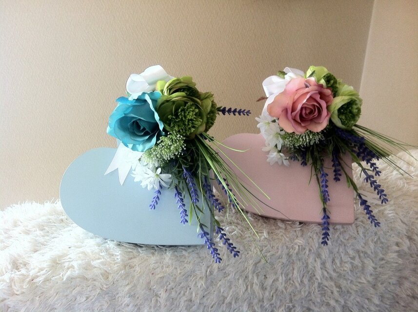 《送料無料》ハートに咲くバラ