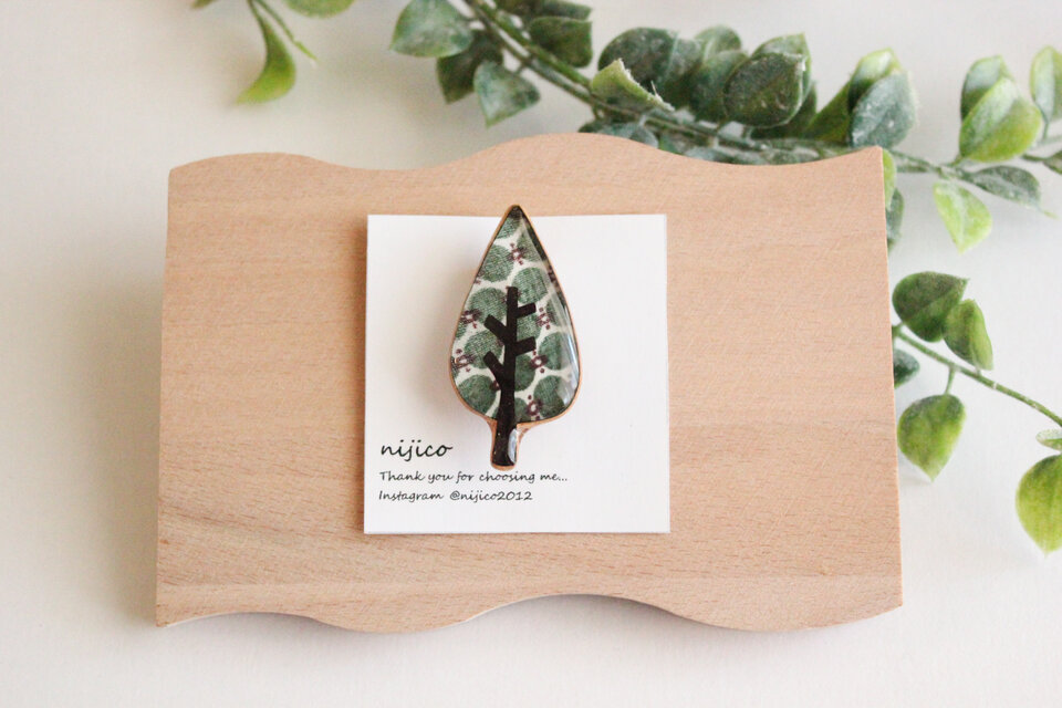 〈再販〉ツリーブローチgreen