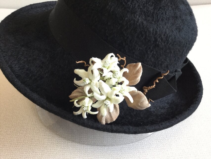 モコモコ白い花