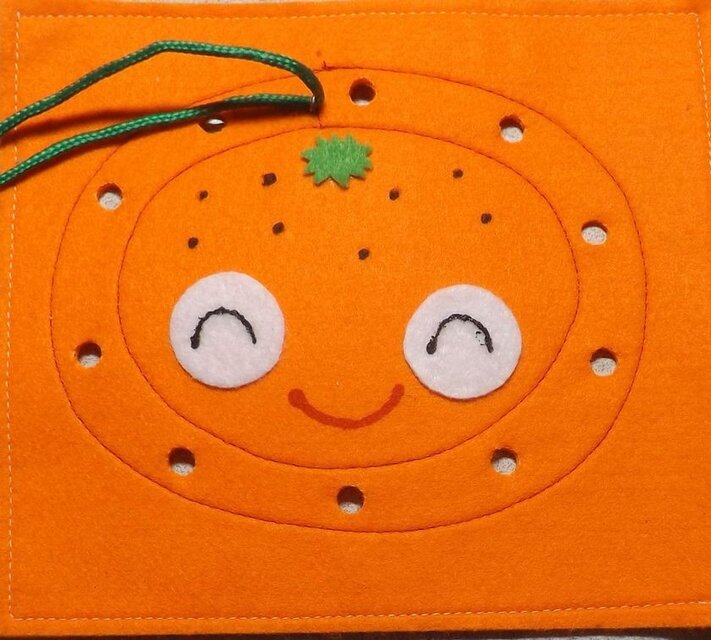 初めての　ひも通しのおけいこ（ミカン）